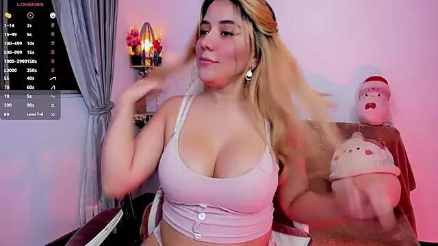 Snapshot of playfulmelons chatting on May 2026 09:05:01 AM playfulmelons online show from May 2026 09:05:01 AM
