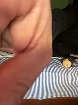 dirtyRobber online show from April 2026 02:37:01 PM