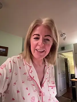 Laylaskyexx online show from April 2026 05:29:02 AM