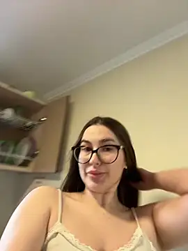 Snapshot of Lindasix chatting on June 2026 07:13:01 AM Lindasix online show from June 2026 07:13:01 AM