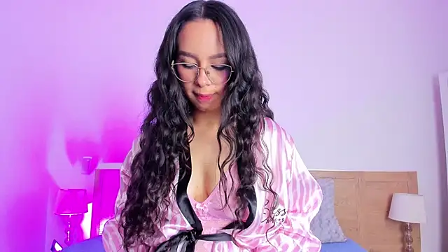 DaphneValucci online show from May 2026 07:55:02 PM