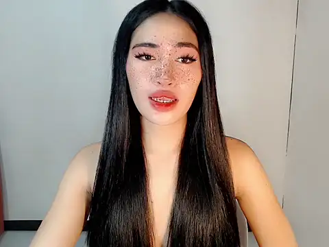 urasiankylie online show from April 2026 04:56:02 PM