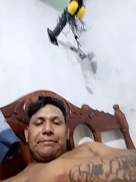 Snapshot of andry420 chatting on April 2026 06:33:01 AM andry420 online show from April 2026 06:33:01 AM