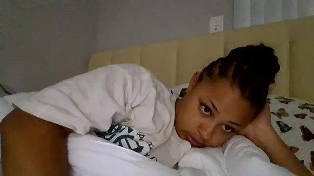 madzbailey online show from June 2026 12:28:02 AM