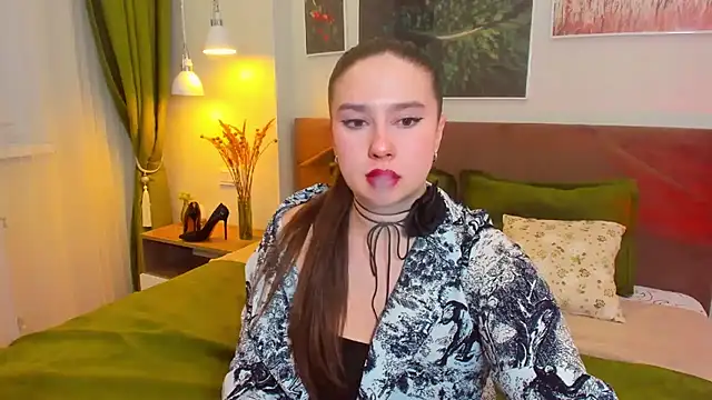 Snapshot of Sienna_Spice chatting on April 2026 05:28:01 PM Sienna Spice online show from April 2026 05:28:01 PM