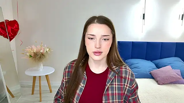 Snapshot of Eva_Saylor chatting on April 2026 12:11:02 PM Eva Saylor online show from April 2026 12:11:02 PM