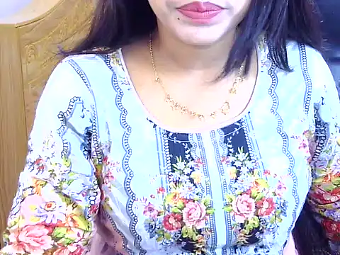 Noor Zarin online show from June 2026 11:51:01 PM