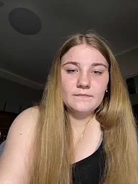 Flowers454 online show from April 2026 07:23:02 PM