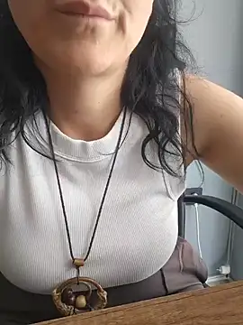 sara 41 online show from June 2026 03:00:02 PM