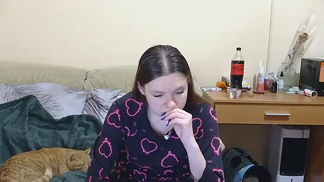 JessicaHolland1 online show from April 2026 06:17:02 PM