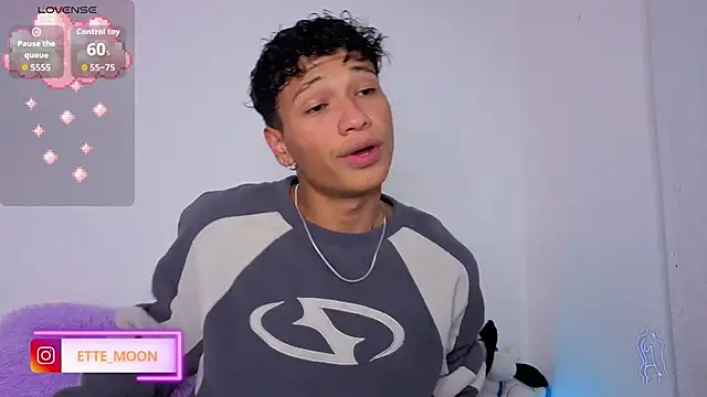 ETTE MOON online show from April 2026 05:08:02 AM