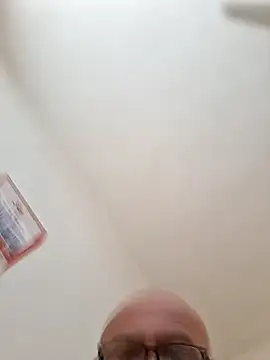 julenvcia online show from April 2026 01:49:02 PM