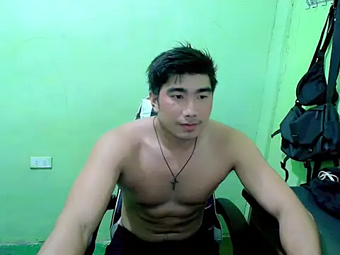 Snapshot of Hunkfireman chatting on June 2026 01:19:02 AM Hunkfireman online show from June 2026 01:19:02 AM