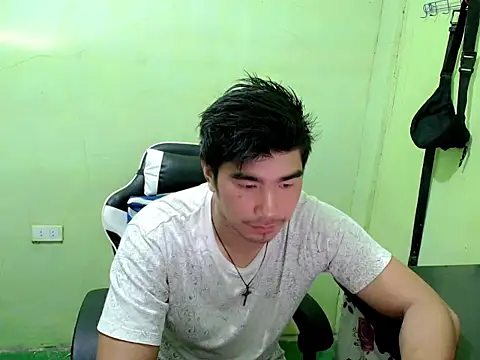 Snapshot of Hunkfireman chatting on June 2026 11:31:01 PM Hunkfireman online show from June 2026 11:31:01 PM