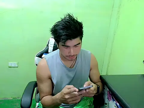 Snapshot of Hunkfireman chatting on June 2026 11:37:01 PM Hunkfireman online show from June 2026 11:37:01 PM