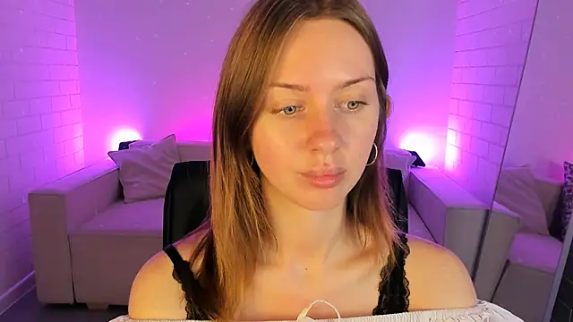 MeganClapp online show from June 2026 05:21:01 AM