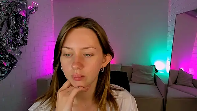 MeganClapp online show from June 2026 05:08:01 AM