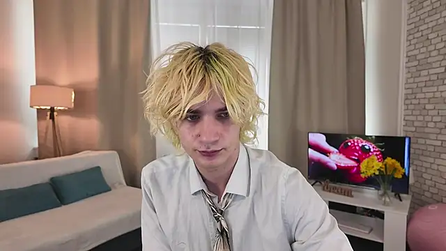 Snapshot of JameMilann chatting on May 2026 01:08:02 PM JameMilann online show from May 2026 01:08:02 PM