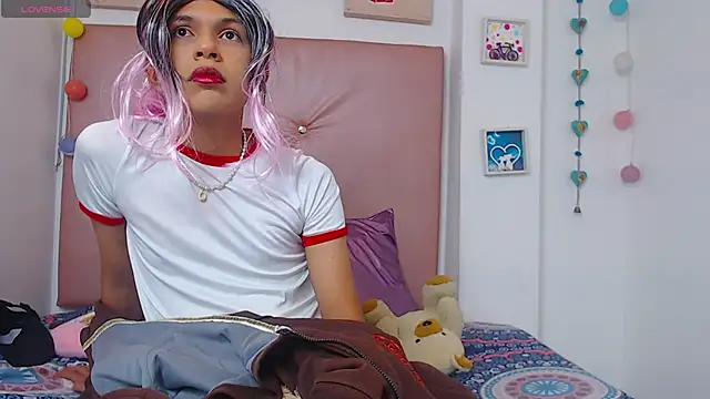 Snapshot of Aleja_Scoott_ chatting on April 2026 11:36:01 PM Aleja Scoott online show from April 2026 11:36:01 PM