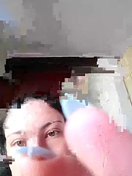 Snapshot of Hildaqii chatting on June 2026 11:37:02 AM Hildaqii online show from June 2026 11:37:02 AM