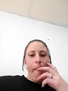Snapshot of Hildaqii chatting on July 2026 12:48:02 PM Hildaqii online show from July 2026 12:48:02 PM