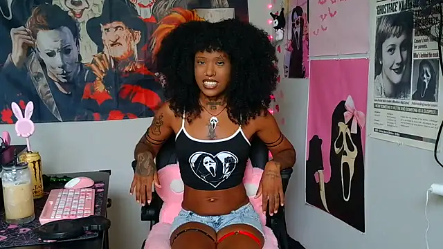 spookiebaddie online show from June 2026 10:15:01 PM