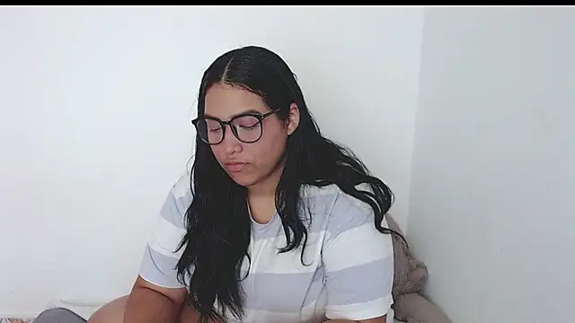 Ivy moon6 online show from May 2026 10:42:02 AM