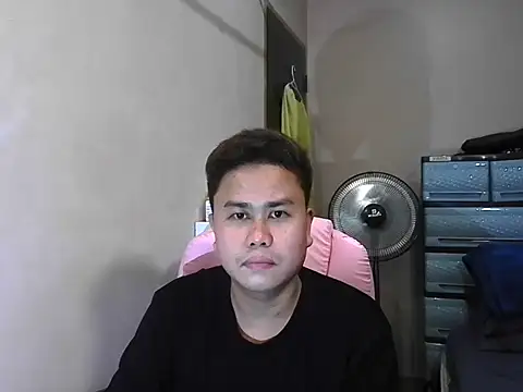 Snapshot of tipsy_butter chatting on July 2026 06:49:02 AM tipsy butter online show from July 2026 06:49:02 AM