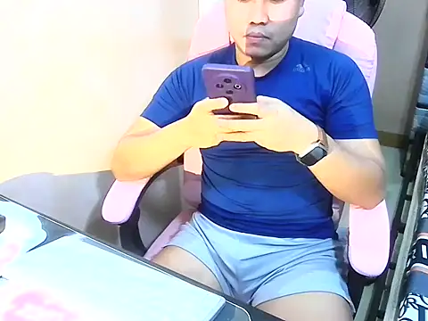 Snapshot of tipsy_butter chatting on July 2026 05:01:02 PM tipsy butter online show from July 2026 05:01:02 PM