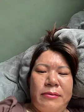 Snapshot of __Evelyn__ chatting on July 2026 05:00:02 AM Evelyn online show from July 2026 05:00:02 AM