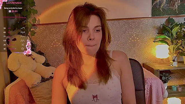 Snapshot of ScarletMarnei chatting on June 2026 03:12:02 AM ScarletMarnei online show from June 2026 03:12:02 AM