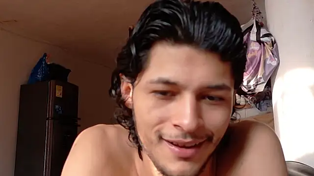 Snapshot of -Apolo_ayala-_- chatting on April 2026 01:02:01 PM -Apolo ayala- - online show from April 2026 01:02:01 PM