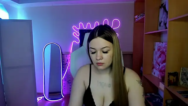 Snapshot of AmeliePeach chatting on April 2026 04:48:02 AM AmeliePeach online show from April 2026 04:48:02 AM