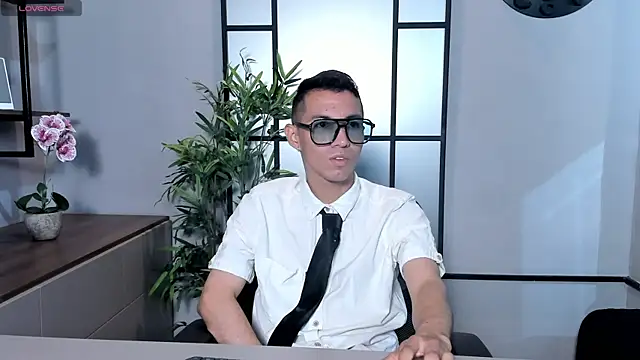 Dylan ross  online show from April 2026 11:48:01 AM