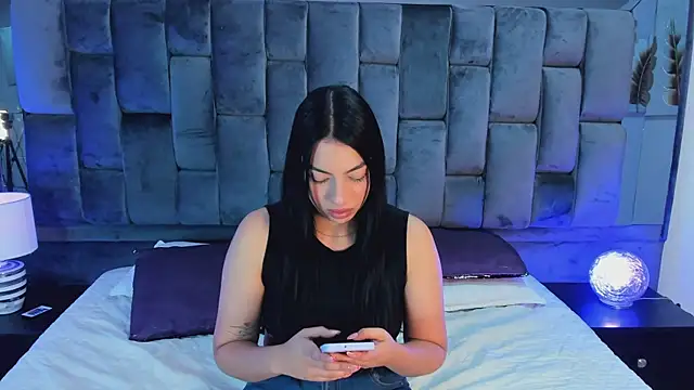 Ashly bloom  online show from April 2026 02:58:01 AM