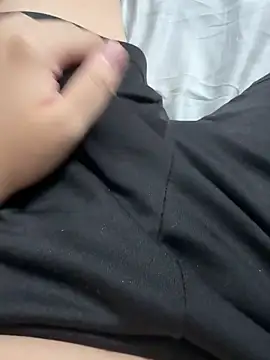 Lalamon2 online show from April 2026 04:37:02 PM