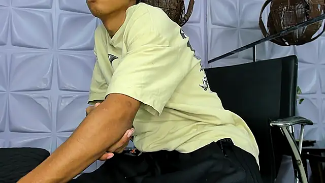 AndySinss online show from April 2026 01:05:02 PM