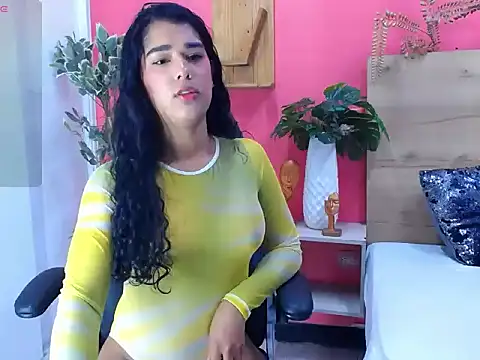 Snapshot of liahspencer chatting on April 2026 07:03:01 PM liahspencer online show from April 2026 07:03:01 PM