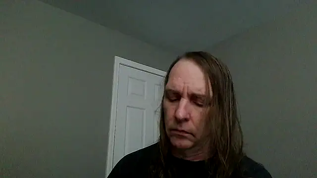 Magnus Luv online show from May 2026 08:16:02 PM