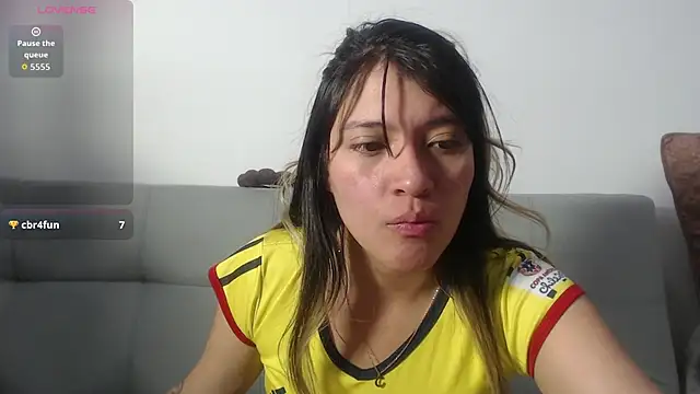 hannajonnes1 online show from June 2026 01:17:02 AM