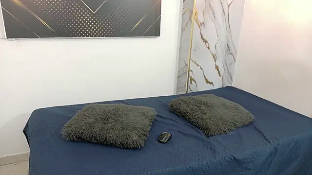 GoldenDesireX  online show from May 2026 06:58:01 PM