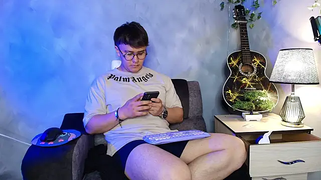 owen xxx online show from April 2026 04:20:02 AM