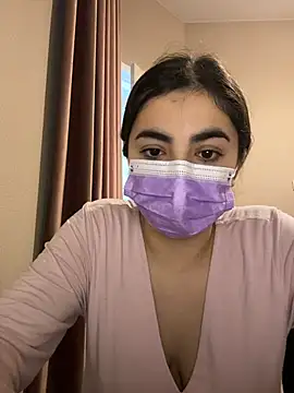 Snapshot of AnnieCartier chatting on April 2026 07:31:01 AM AnnieCartier online show from April 2026 07:31:01 AM