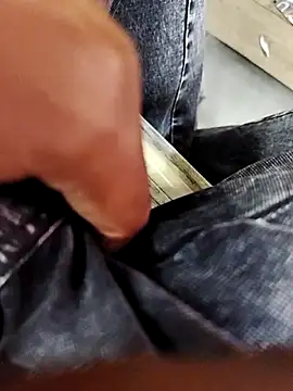 Snapshot of X-boy-11 chatting on April 2026 10:20:02 AM X-boy-11 online show from April 2026 10:20:02 AM