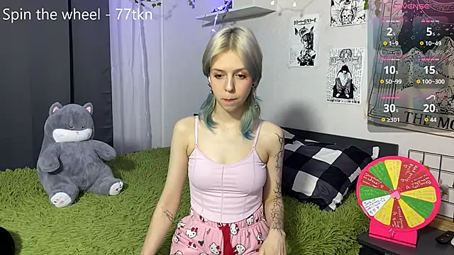 LunaBless online show from June 2026 09:37:01 PM