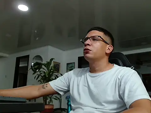 Angelito fiery online show from April 2026 03:40:02 AM