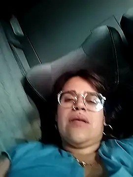 rochylinda online show from April 2026 10:09:02 PM