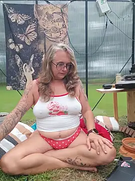 Blondejenn online show from June 2026 11:11:02 AM