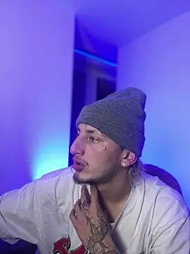 Snapshot of ZarcooX chatting on April 2026 03:45:02 AM ZarcooX online show from April 2026 03:45:02 AM