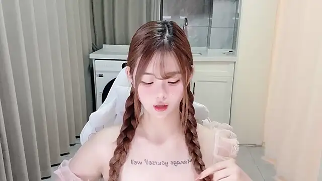Snapshot of xiaoyugan_cute chatting on July 2026 03:25:01 PM xiaoyugan cute online show from July 2026 03:25:01 PM